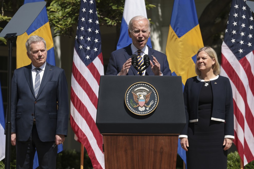 Biden celebra la entrada de Finlandia a la OTAN, invita a Turquía y Hungría a unirse