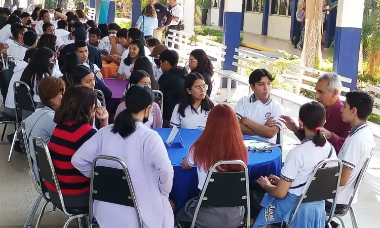 Foros estudiantiles promueven participación