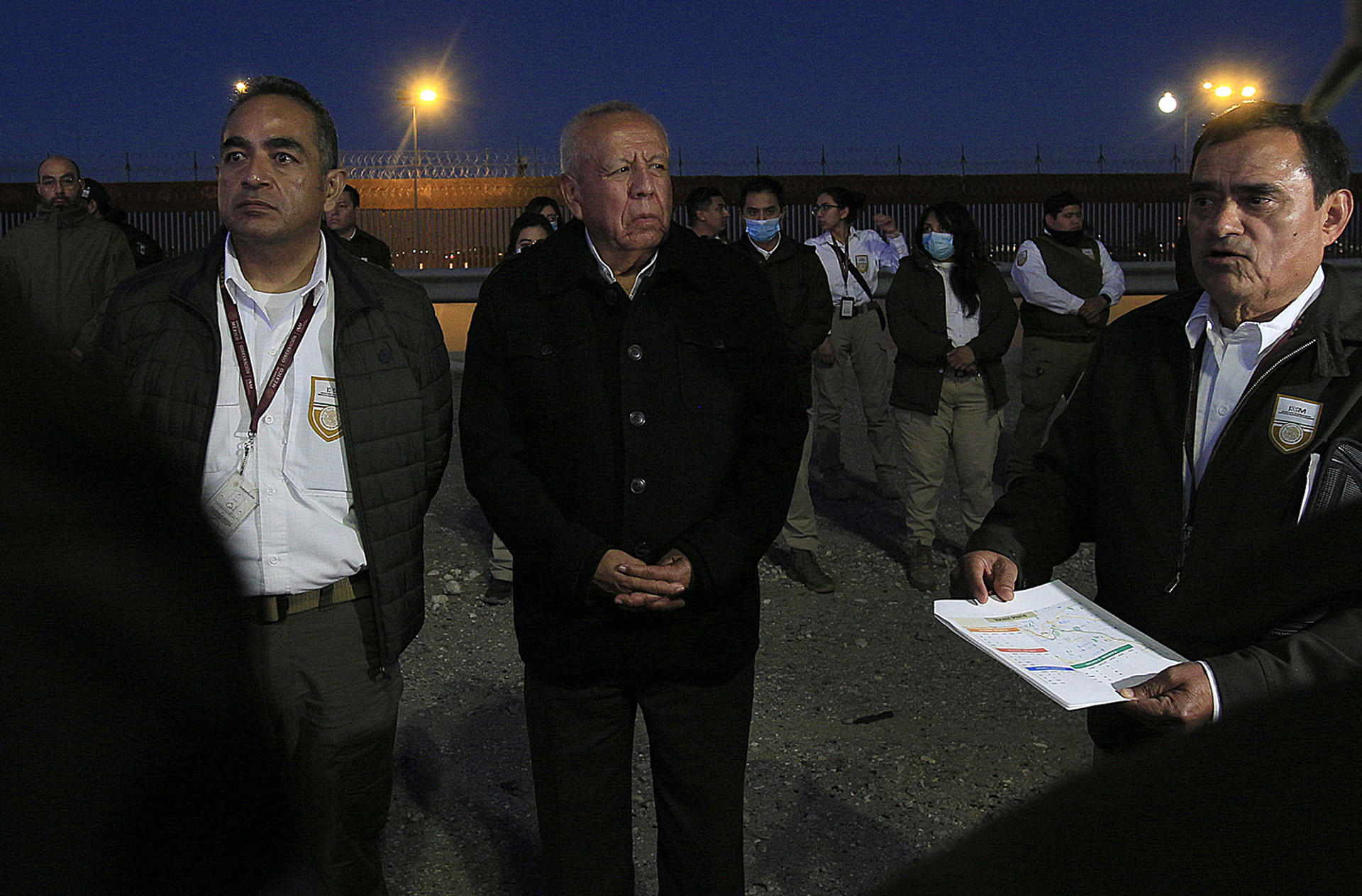 Segob no van destituir a Garduño, titular de migración, pese a investigación