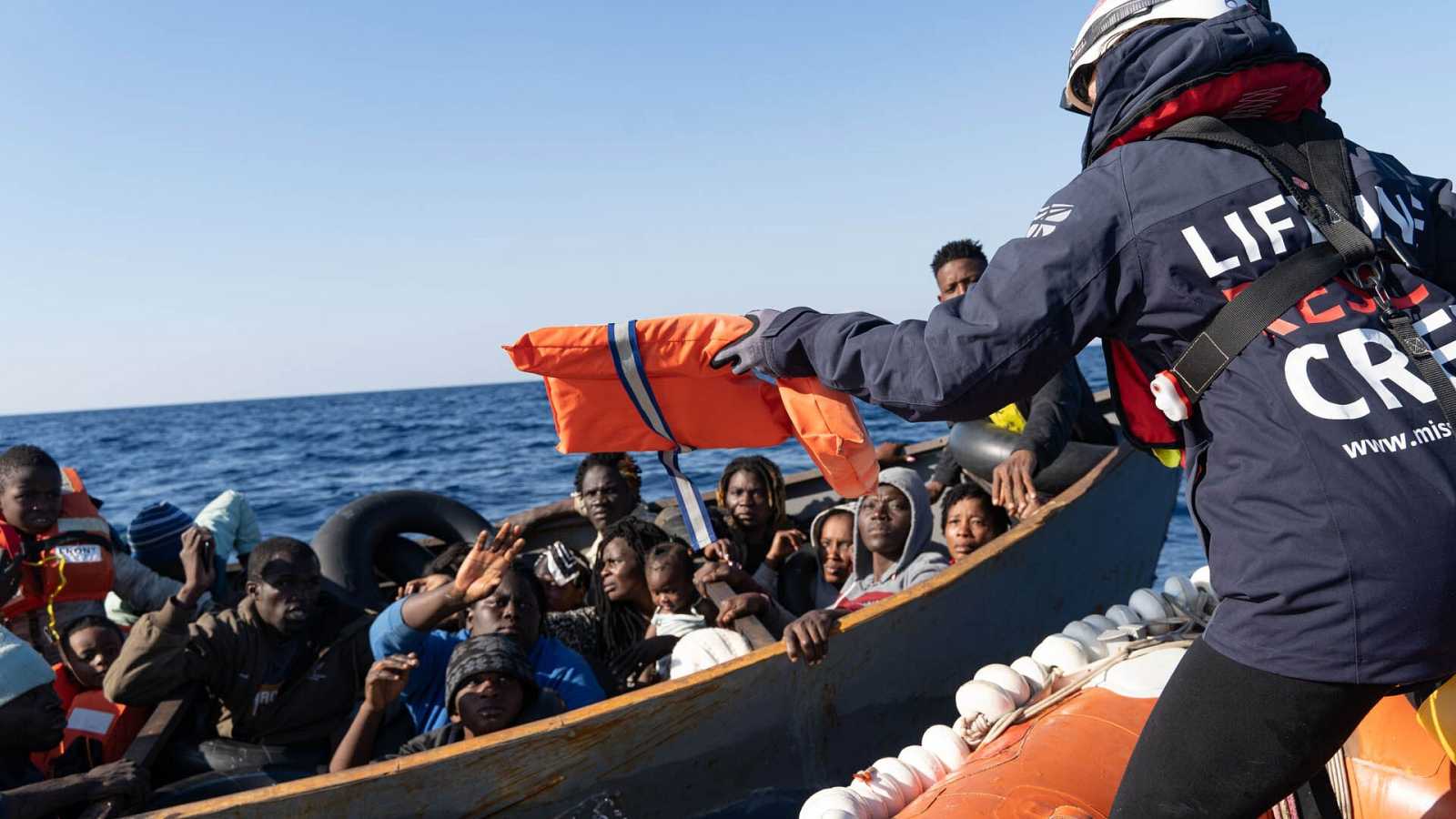 Italia declara estado de emergencia por migrantes