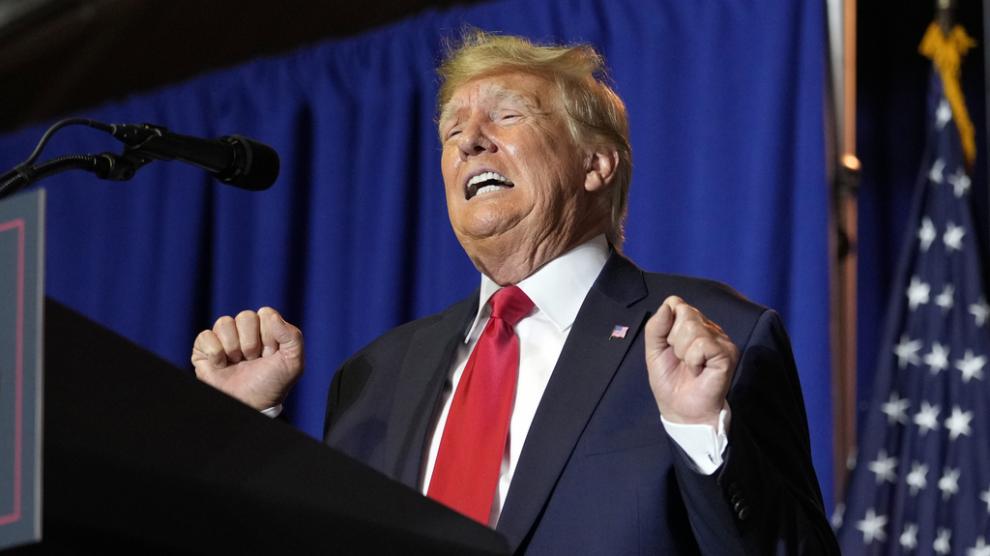 Donald Trump se burla de la reelección de Joe Biden alegando que pretende «acabar de destruir el país»