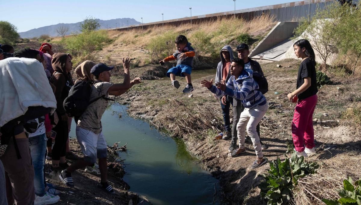 El cruce de migrantes ha caido un 50 % tras levantamiento del Titulo 42