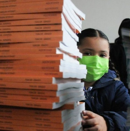 UNPF continuará su lucha para detener distribución de libros de texto en escuelas