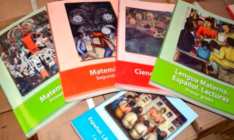 Será el 26 de mayo cuando se decida la posible suspensión definitiva de los libros de texto