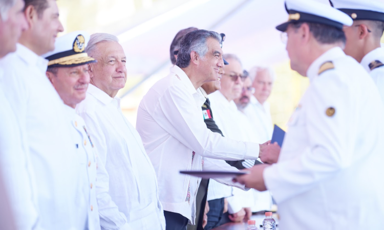 Presidente de México y gobernador de Tamaulipas conmemoran Día de la Marina en Ciudad Madero
