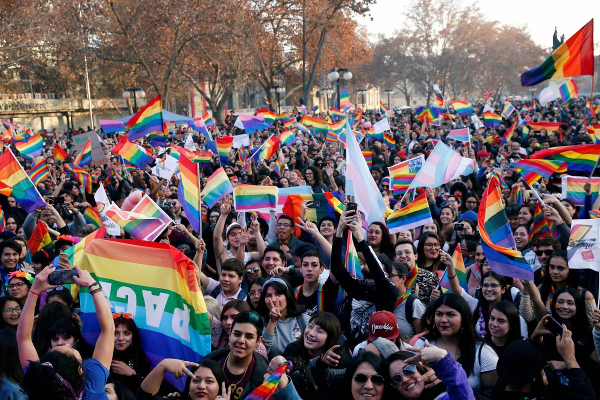 ¿Por qué junio es el mes del orgullo LGBT+?