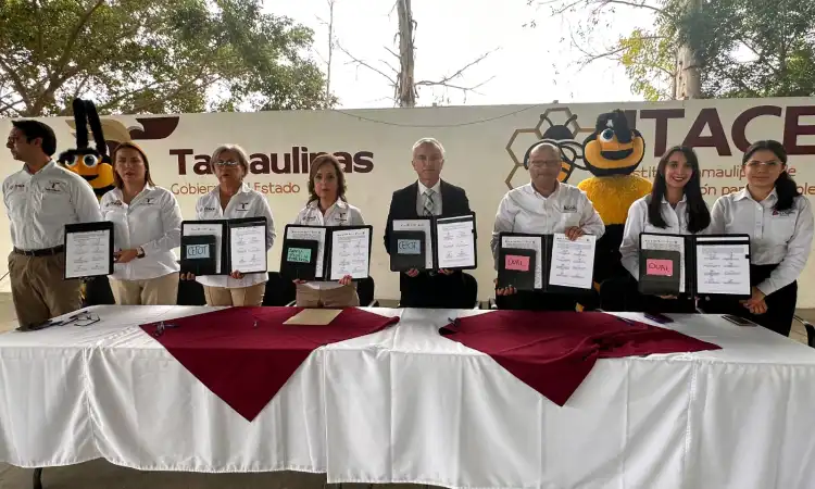 Firma ITACE convenio con Universidad La Salle Victoria