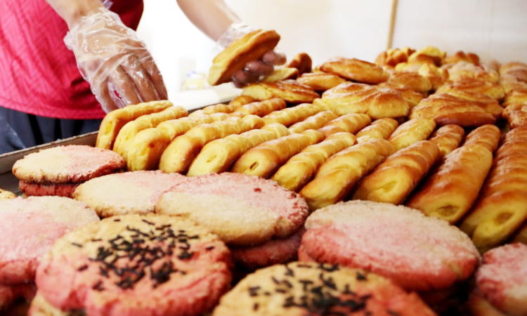 Producen panaderos del CEDES Victoria hasta 700 piezas diarias