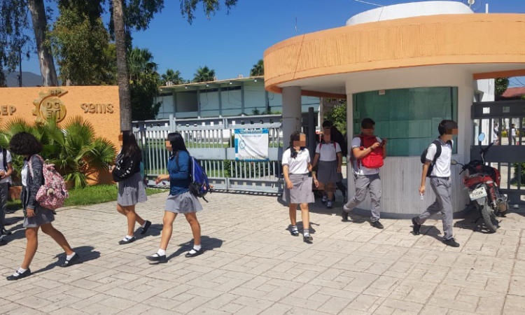 Con programa Amigo Académico buscan superar rezago en Cbtis 236