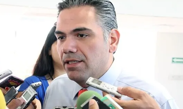 Conflicto parlamentario revive al PRI, se dice listo para conciliar entre Morena y el PAN