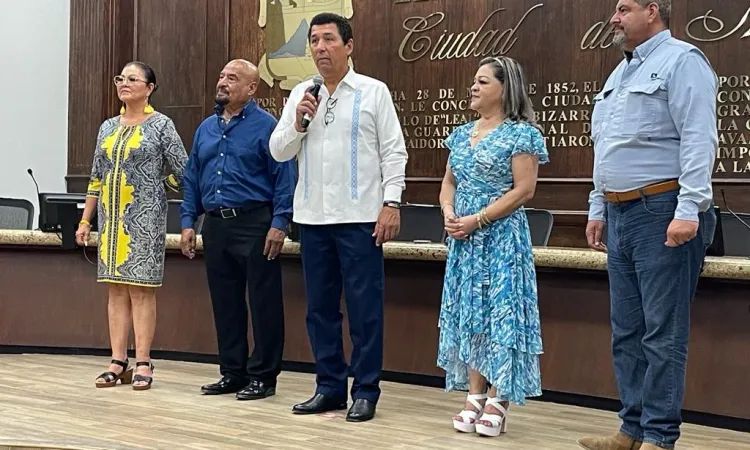 Reconoce Alcalde Mario Alberto López Hernández a los campeones académicos y deportistas de Matamoros