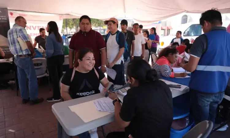 VINCULA EMPLEO EN TU COLONIA A MÁS DE 7 MIL NEOLAREDENSES CON OPORTUNIDADES LABORALES