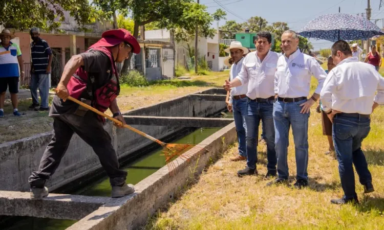 Gobierno de Ciudad Madero refuerza trabajos de limpieza de canales