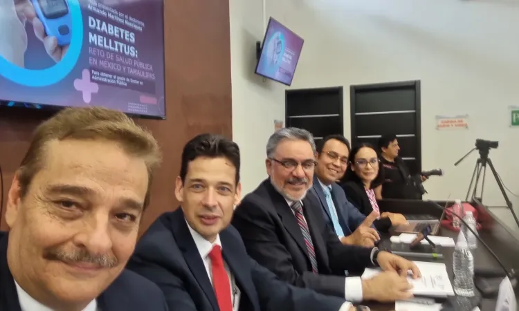 «NUEVO DOCTOR EN ADMINISTRACIÓN PÚBLICA: FDYCS-UAT»