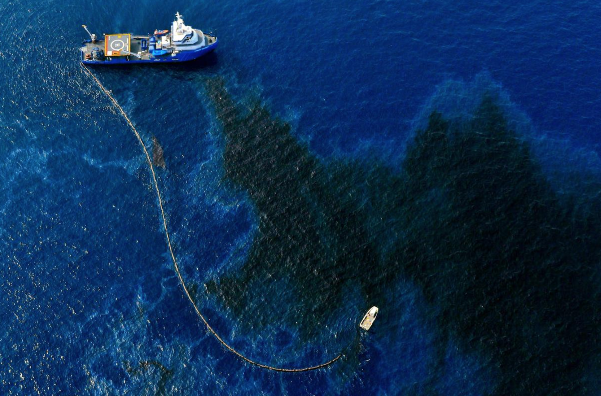 Alertan por derrame de petróleo en Golfo, del doble de tamaño de Guadalajara
