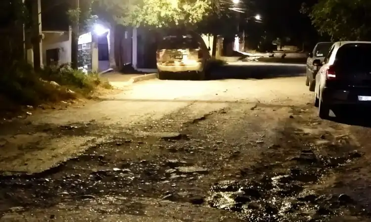 ¿Cuándo van a tapar los baches en la Carrera Torres?