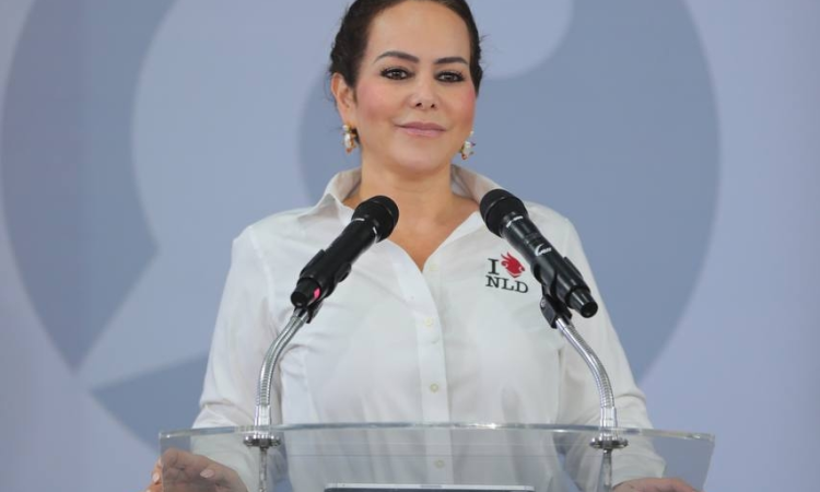 INVITA ALCALDESA DE NUEVO LAREDO CARMEN LILIA CANTUROSAS A INSCRIBIRSE EN TALLERES DE OFICIO