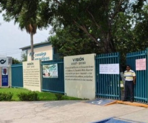 Comparecen ex funcionarios y directivos de Conalep ante Contraloría del Estado