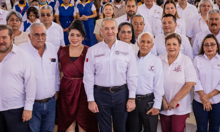 Adrián Oseguera refrenda su compromiso con la educación en arranque de nuevo ciclo escolar