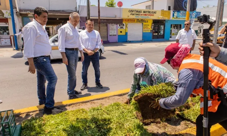 Realizan Trabajos de mantenimiento de Alumbrado Público en Ciudad Madero
