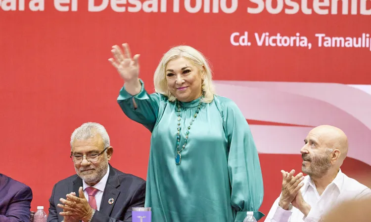 Tiene Tamaulipas 11 Módulos para Regularizar Autos Americanos: Adriana Lozano
