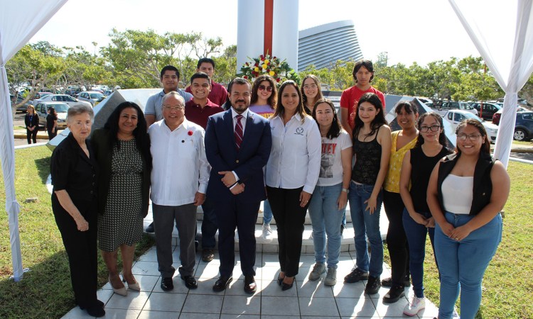 Celebra la UAT el 73 aniversario de su fundación