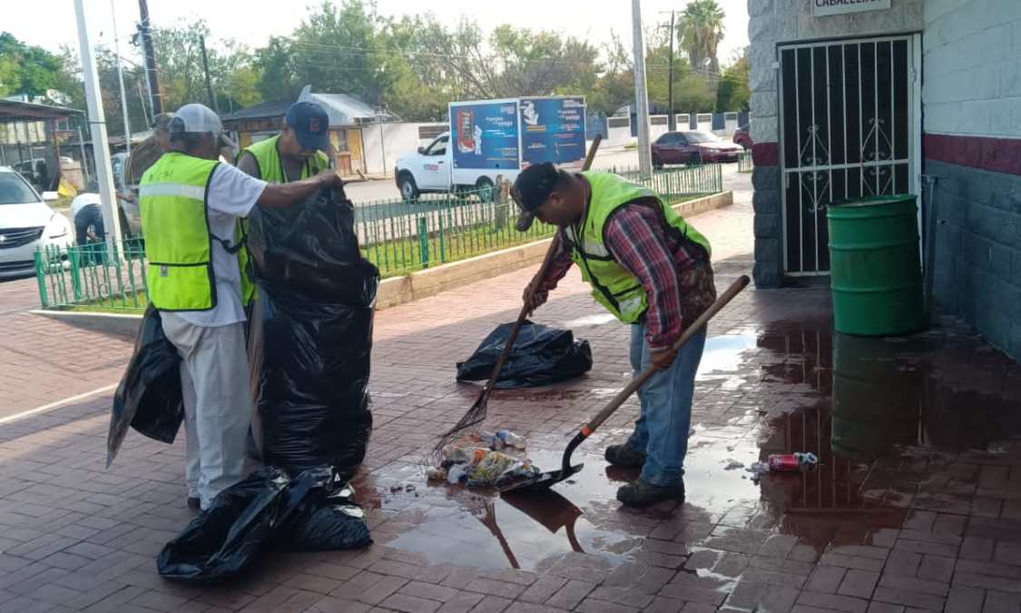 BRINDA GOBIERNO MUNICIPAL ATENCIÓN INMEDIATA A LIMPIEZA DE CALLES Y ESPACIOS PÚBLICOS TRAS TORMENTA