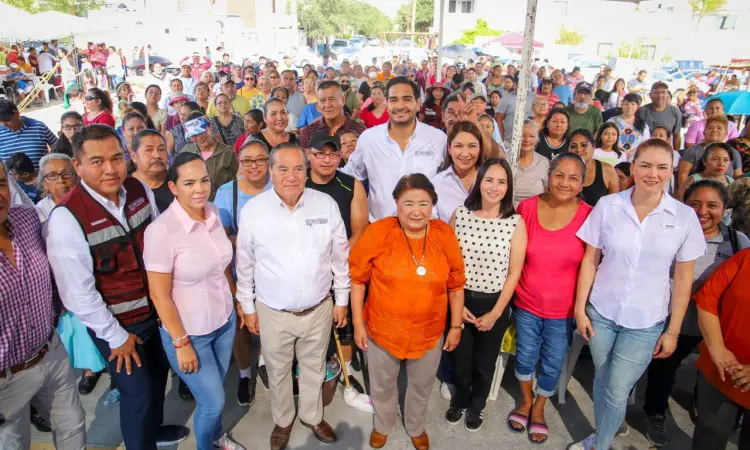 Atendió Alcalde Carlos Peña Ortiz a vecinos de Villa Florida Sector B