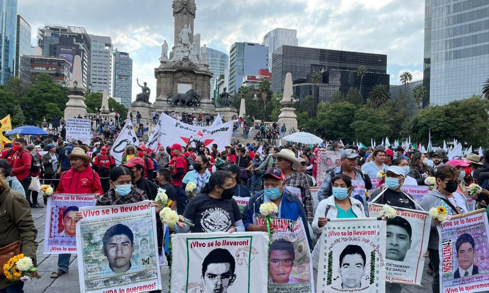 Gobierno hace públicos documentos relacionados con caso Ayotzinapa