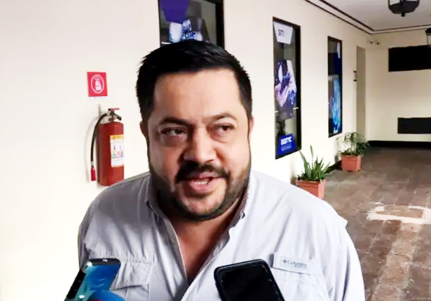 Destaca Rómulo que trabajo legislativo, pese a forcejeos entre diputados, no se detiene en el Congreso del Estado