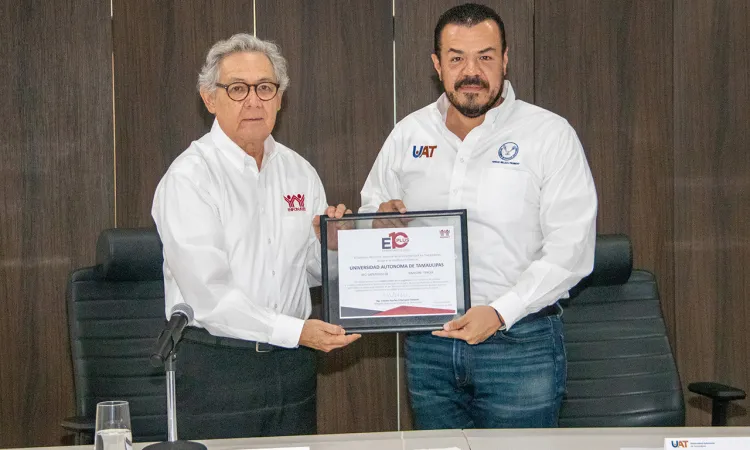 Recibe la UAT reconocimiento “Empresa de Diez Plus” del INFONAVIT