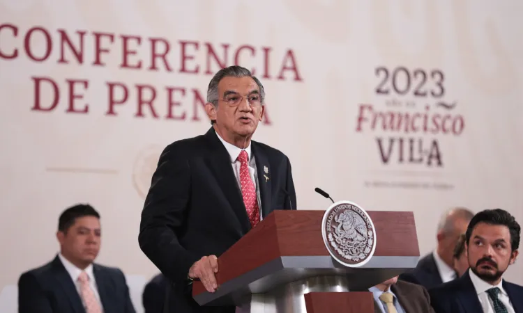 En inversión de salud, no hay límites, dice Américo ante AMLO y gobernadores