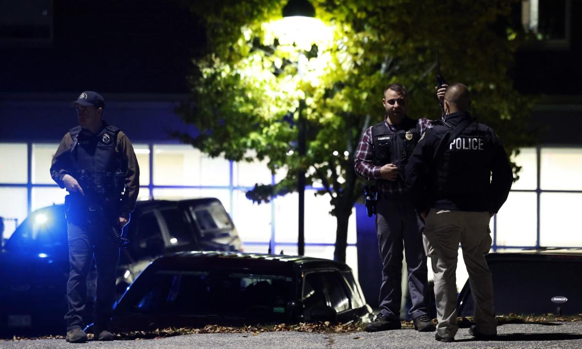 Al menos 10 muertos por tiroteos en Maine, dicen funcionarios policiales