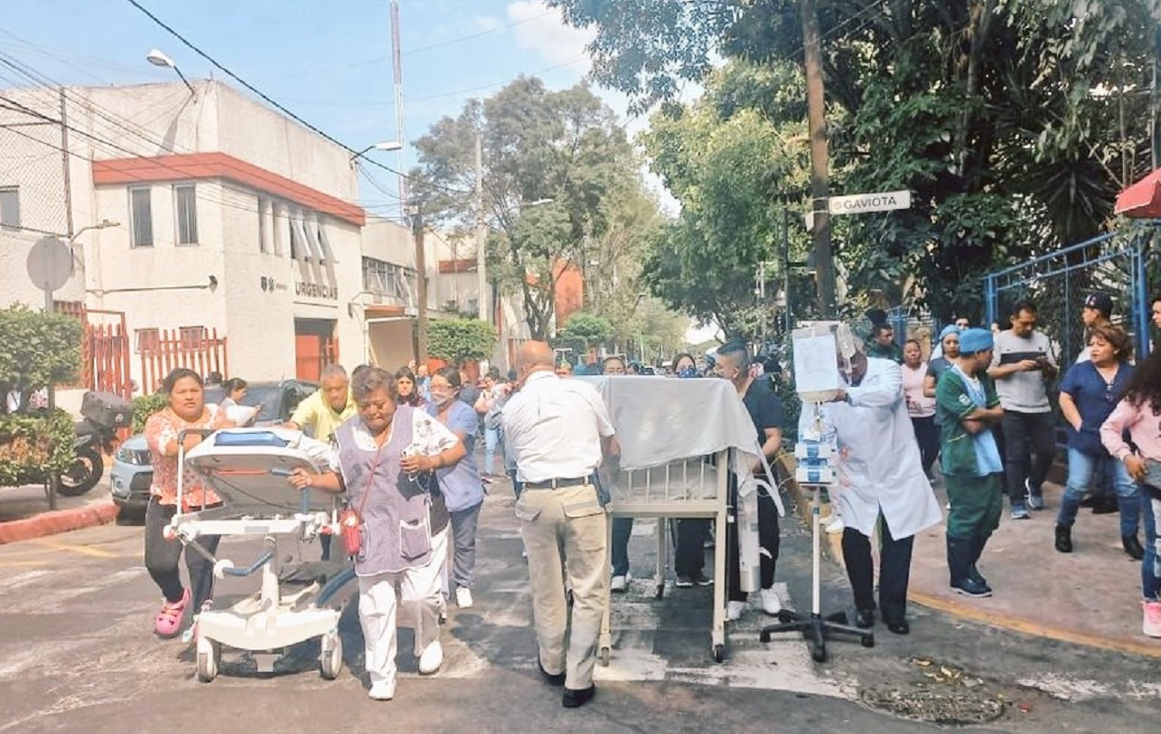 Evacuan a 200 personas tras fuga de gas en Hospital Pediátrico de CDMX