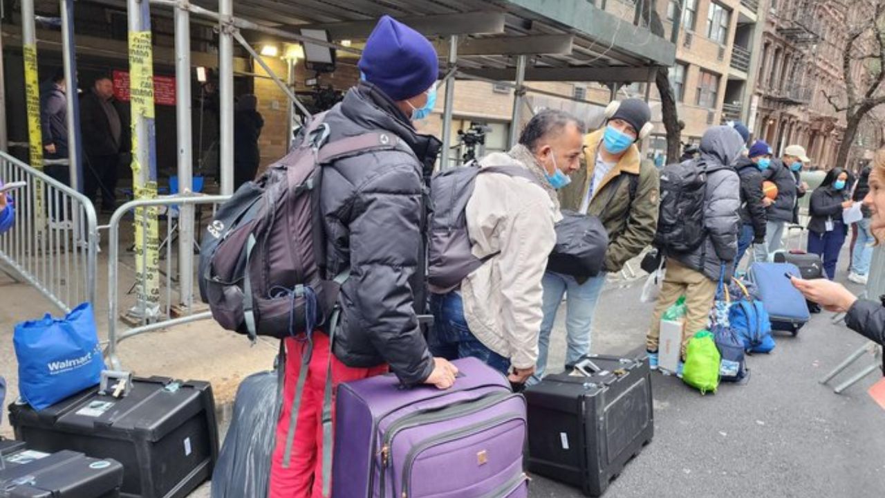 Reciben inmigrantes apoyos desiguales