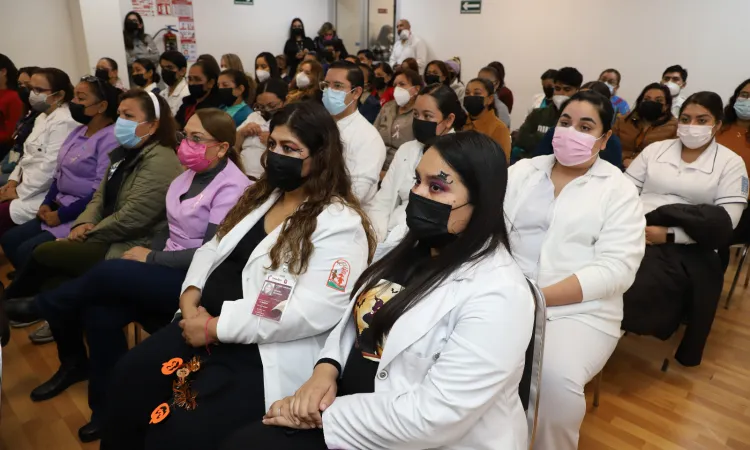 Concluye el “Mes Rosa” con la conferencia “Prevención Detección y Diagnóstico Contra el Cáncer de Mama”