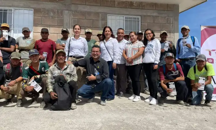 Trabajadores agrícolas beneficiados con Programa de Movilidad Laboral Interna a Tula