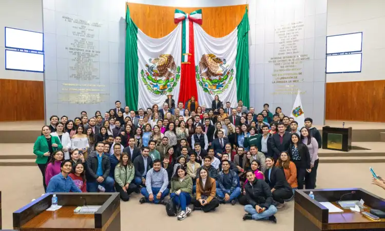 Américo Villarreal impulsa nueva Ley Estatal de la Juventud; es aprobada por unanimidad en el Congreso
