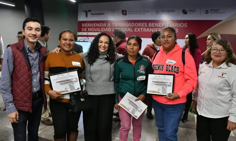 Secretaria del Trabajo da la bienvenida a trabajadores tamaulipecos tras estancia laboral en Canadá y EUA