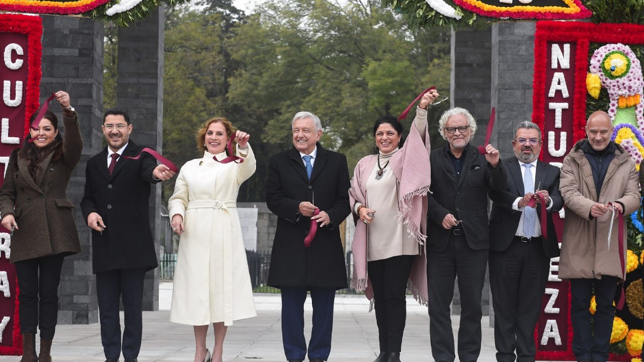 Supervisa AMLO rehabilitación y ampliación del Bosque de Chapultepec