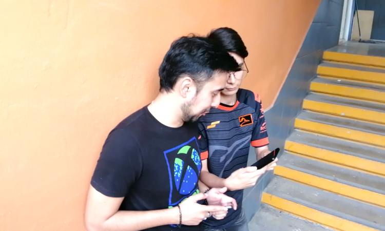 Alumnos de la UAT y el uso del celular