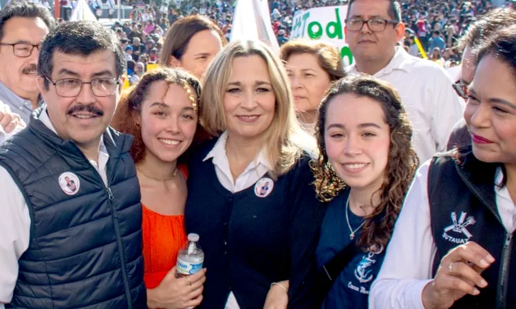 Anuncia Dámaso Anaya creación del Instituto de la Mujer Universitaria