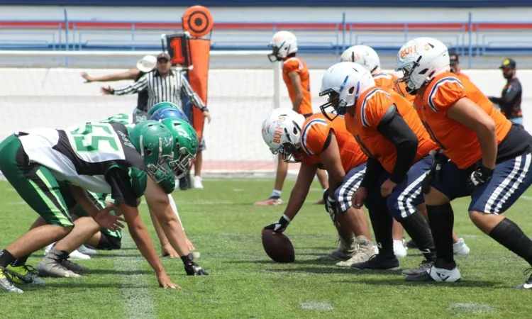 Cuatro invictos en Intermedia del Fútbol Americano UAT