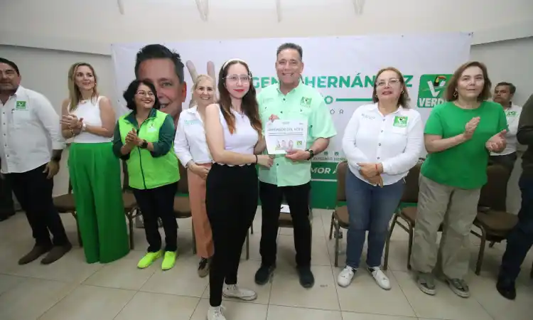 Eugenio entrega nombramientos a estructura electoral en la zona sur