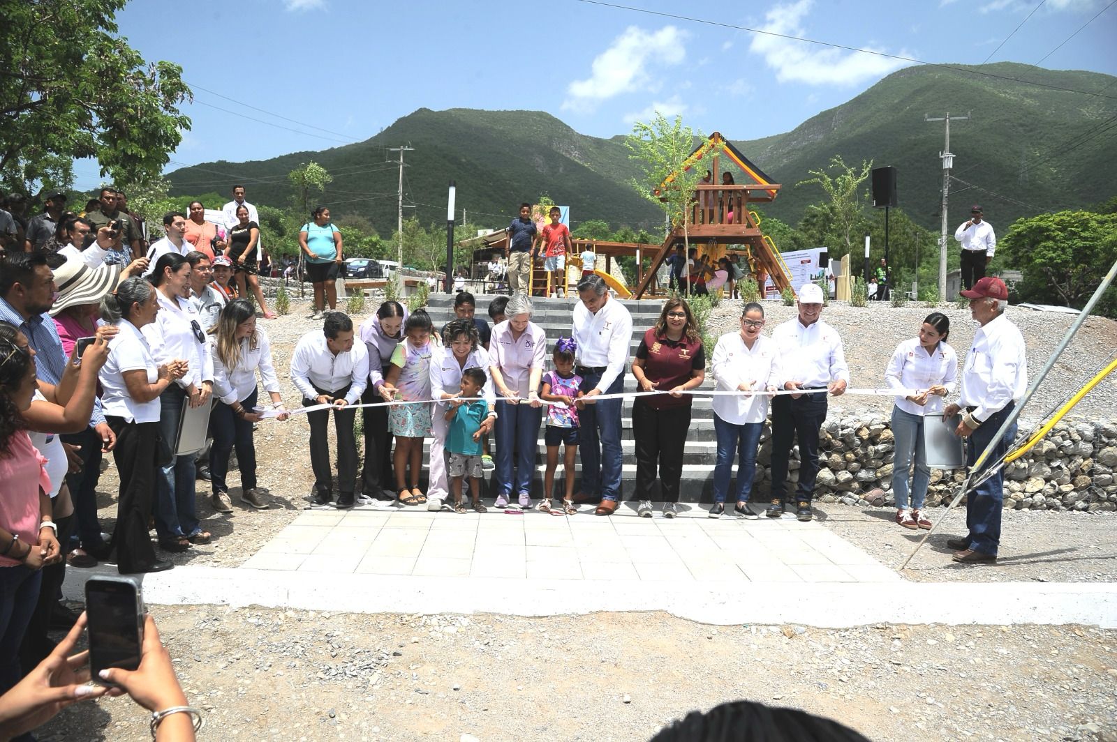 Inauguran Américo y María parque ecológico en  Victoria