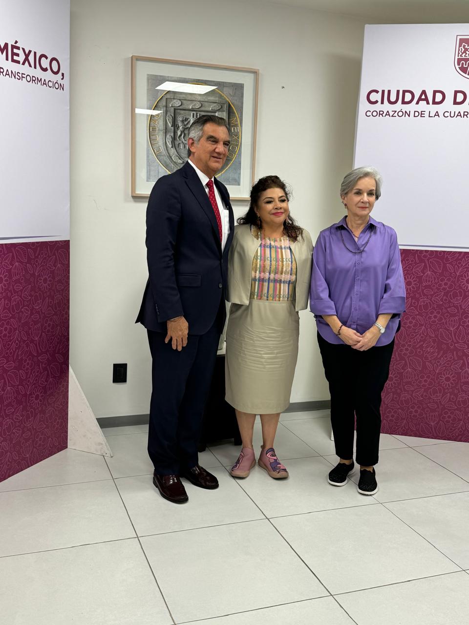 Se reúnen el gobernador y la presidenta del DIF  Tamaulipas con Clara Brugada
