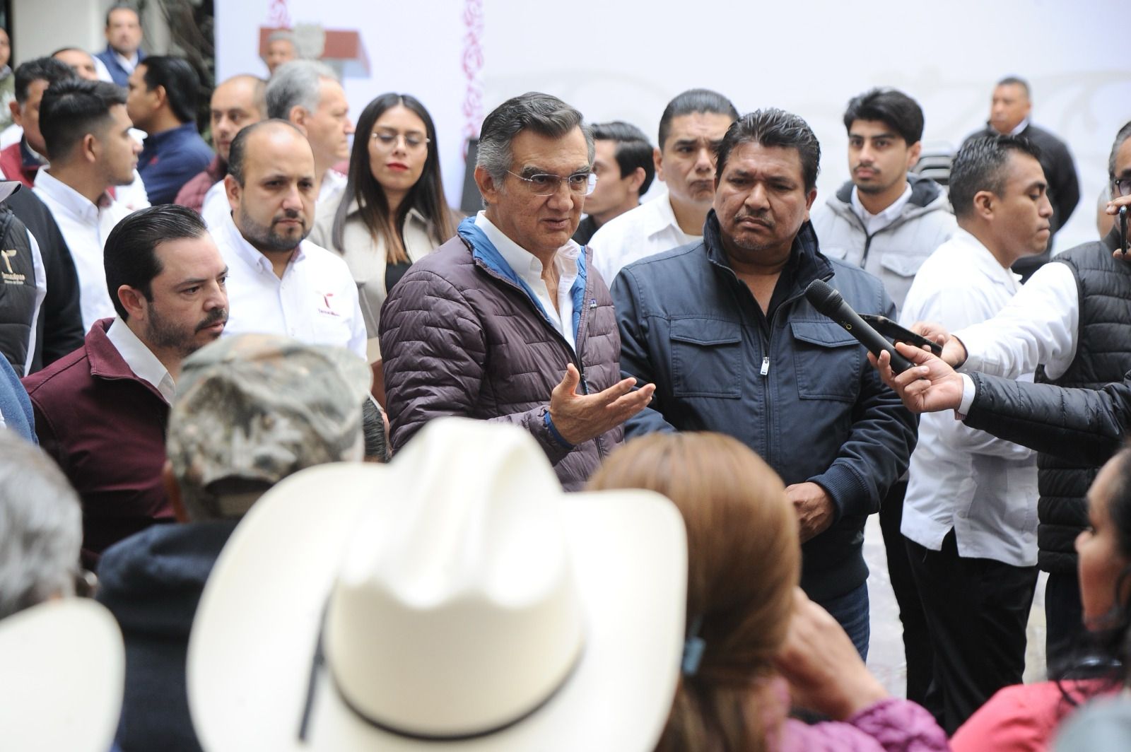 Respalda gobernador a ejidatarios de Llera con asesoría legal, apoyos sociales y programas  comunitarios