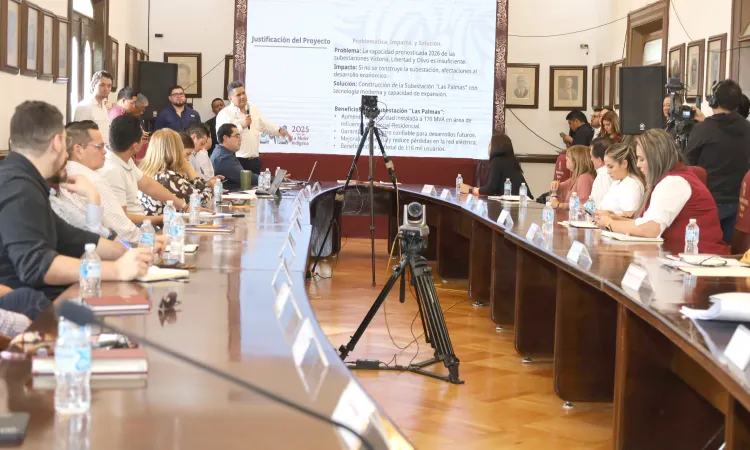 Acuerdan Municipio y CFE proyecto en beneficio de 116 mil usuarios