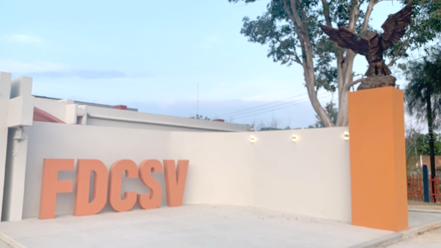Facultad de Derecho en Victoria moderniza enseñanza con Inteligencia Artificial