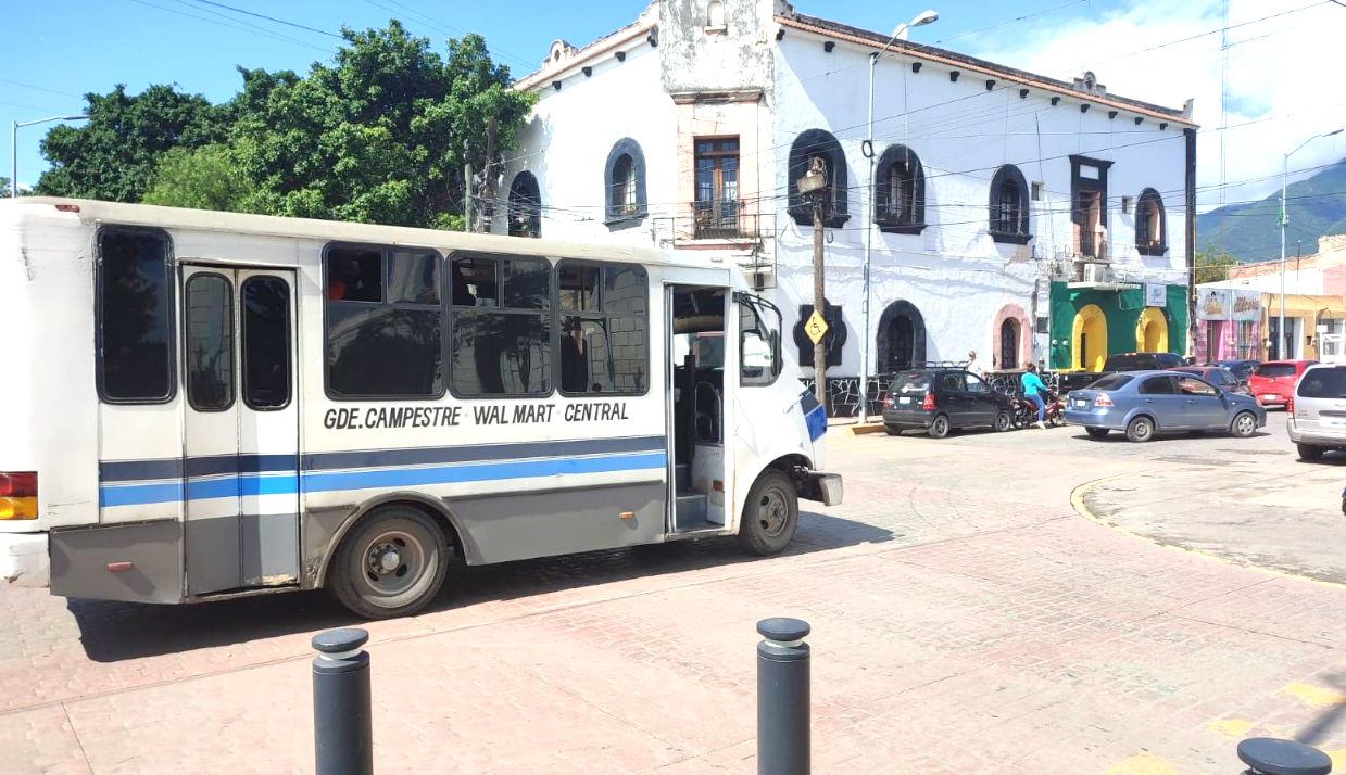 Piden concesionarios de microbuses de Victoria aumentar la tarifa a 15 pesos
